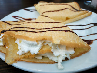 pancakes on a plate