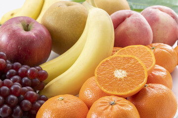 新鮮で美味しいフルーツの盛り合わせ