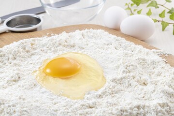 新鮮な卵と小麦粉で調理