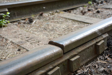 Failure in 4-screw splice joint of rails. Technology of fastening railway rails. 