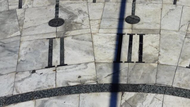 Sundial. Shooting in the summer. Time lapse.