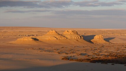 Fototapeta na wymiar Panoramic view of El Medawara mountain in Fayoum desert in Egypt
