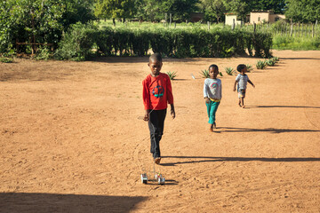 african kids playing