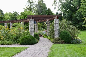 The walkway in the garden of the park.