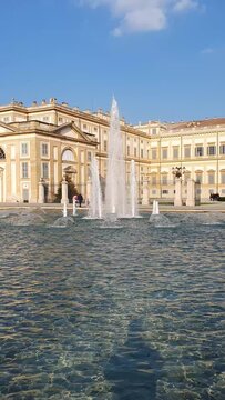 fontana villa reale di monza