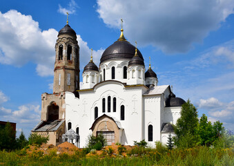 Fototapeta na wymiar The Pokrovsky Old Believers Cathedral in Borovsk was built in 1912. Architect Nikolay Omelusty. Borovsk, Russia, 08.01.2022.