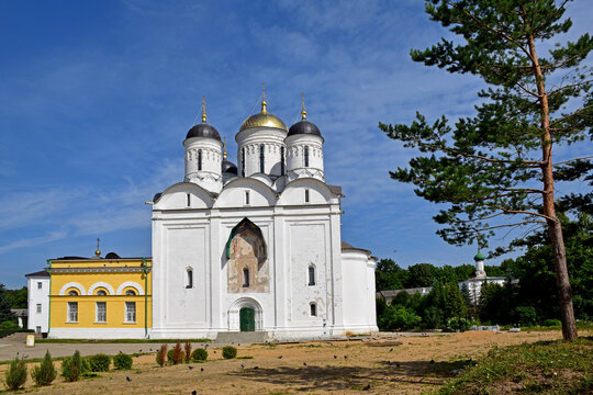 The Nativity Cathedral was built by decree and at the expense of Tsar Fyodor in 1589 . Frescoes of the icon painter Dionysius have been preserved on the walls of the cathedral. Borovsk, Russia, 08.01.