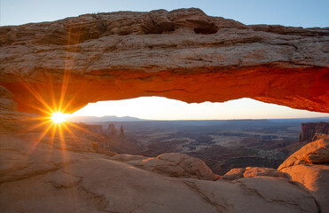 Sunrise in Utah - Mesa Arch
