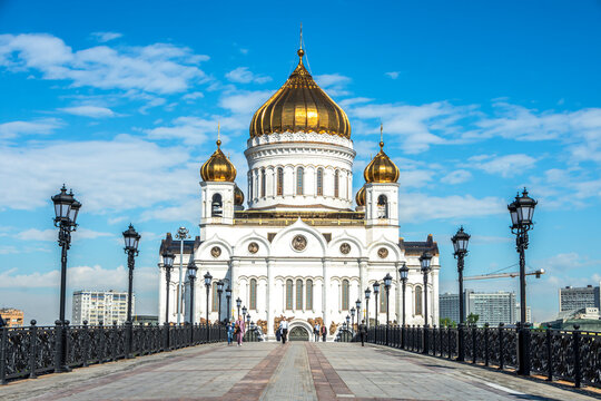 Cathedral of Christ the Savior (Khram Khrista Spasitelya) in Moscow, Russia