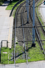 Tor kolejowy dla pociągów. Infrastruktura drogowa. © FotoDax