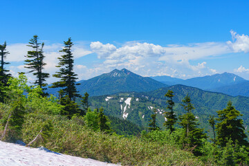 残雪期　会津駒ケ岳からの燧ケ岳　福島・日本百名山