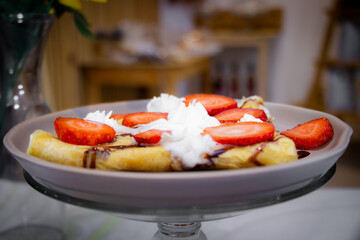 Crepas de fresa con crema