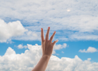 hands in sky