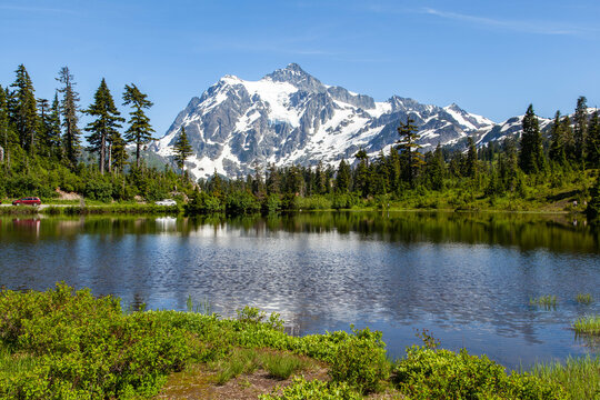Picture Lake at Mt Baker