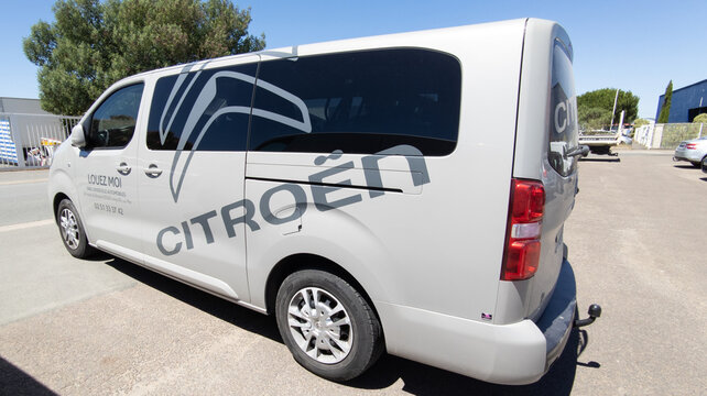 citroen dealership car van spacetourer sign store logo and text brand for French automobile manufacturer