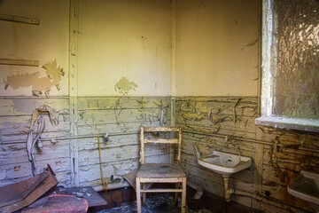 Beatiful Decay - Abandoned - Verlassener Ort - Urbex / Urbexing - Lost Place - Artwork - Creepy - High quality photo - obrazy, fototapety, plakaty