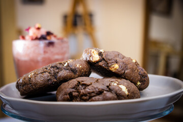 Galletas de chocolate con chocolate blanco
