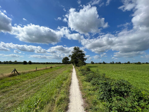 Gravel path around Gorredijk