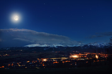 Fototapeta na wymiar view of the Zakopane city and Polish Tatra Mountains at night
