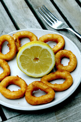 Fried calamari rings