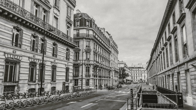 Black and White Paris street
