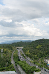 Fototapeta na wymiar 丘の上から見る第二阪和国道