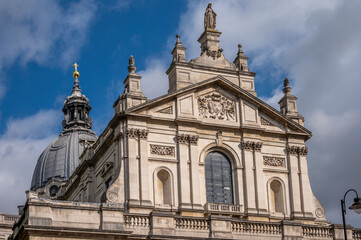 Fototapeta na wymiar A view of the Brompton Oratory catholic church in Knightsbridge in London