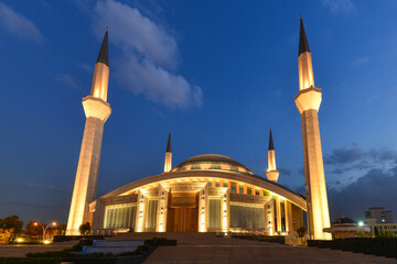 Fototapeta na wymiar Ahmet Hamdi Akseki Mosque at night - Ankara, Turkey