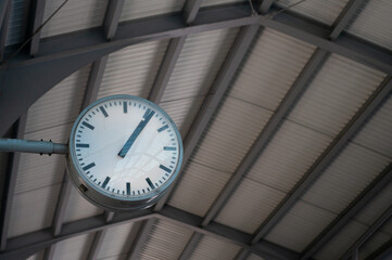 Fototapeta na wymiar The clock of the train station in Thailand.
