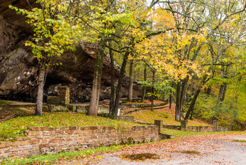 Fototapeta na wymiar Autumn colors in the public park. Arkansas, USA