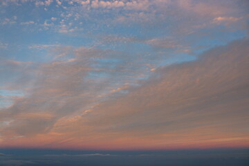 大汝山で見たグラデーションの綺麗な朝焼け