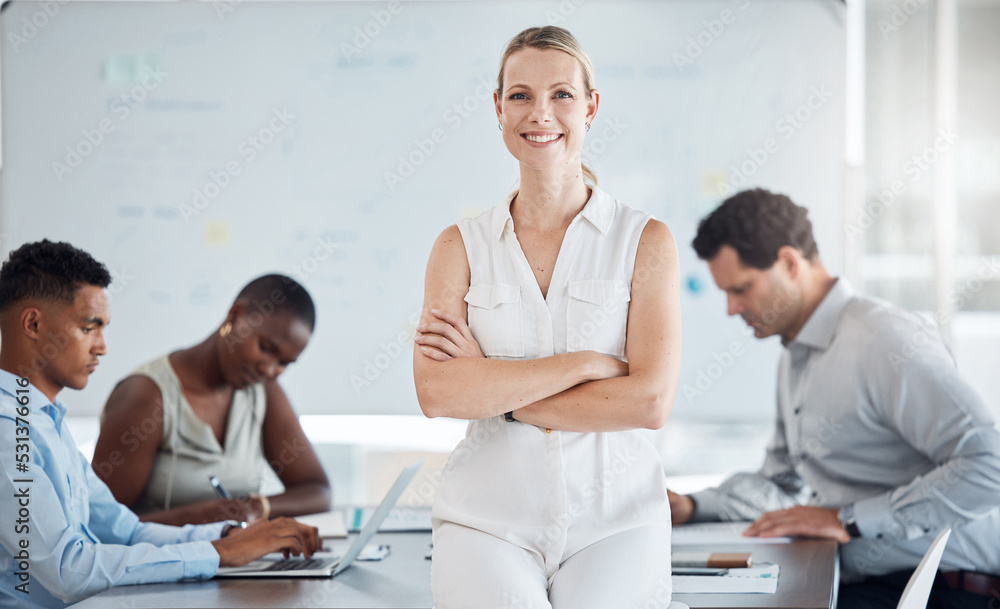 Wall mural a woman manager, leader and boss in confident success for team meeting at the office with employees 