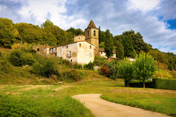Fototapeta na wymiar Panoramic view of the town of San Ainiol de Finestres, municipality of the Garrotxa region, Catalonia, Spain
