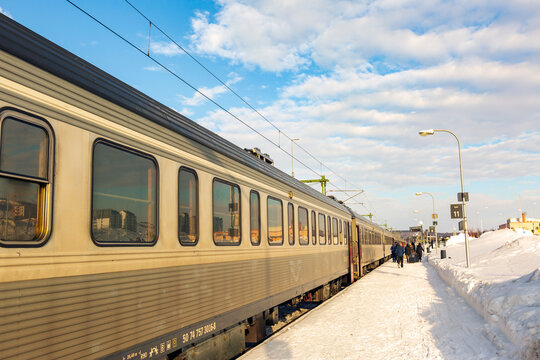 In viaggio con il Polar express da Stoccola a Kiruna nella Lapponia Svedese. Viaggio di notte in treno
