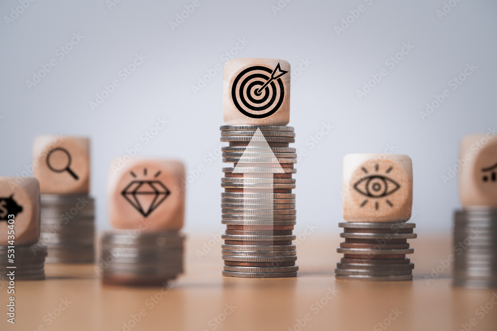 Poster virtual target board on coins stacking with up arrow for increasing of setup objective target of fin