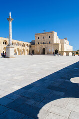 Il santuario di Santa Maria di Leuca in Salento, Puglia, in una giornata di sole, con l’ombra del...
