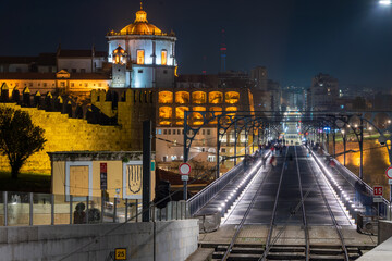 Pont Dom-Luis de nuit, Porto, Portugal