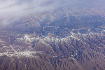 空から見た中国の山々