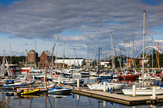 Kolberg, Kołobrzeg, Marina, Hafen, Kurbad und Hafenstadt, Ostsee, Woiwodschaft Westpommern, Polen 