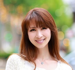 笑顔の日本人女性009