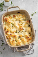 Cauliflower gratin with bechamel sauce with parsley butter