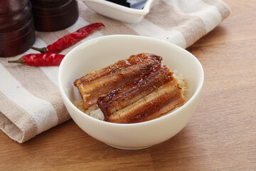 Roasred eel with steamed rice