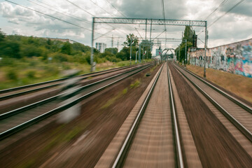 zdjęcie z jadącego pociągu w gdańsku