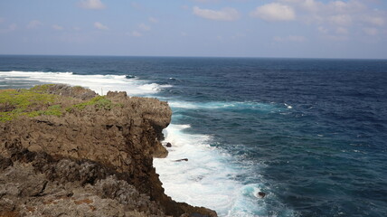 Fototapeta na wymiar sea and rocks, okinawa