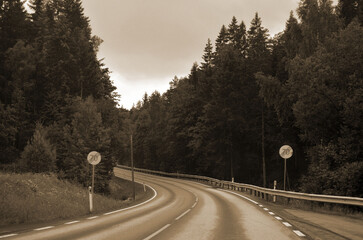A typical Norwegian road in the countryside.