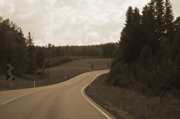 A typical Norwegian road in the countryside.