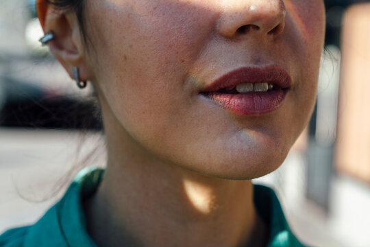 Businesswoman wearing lipstick