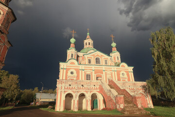 Fototapeta na wymiar veliky ustyug church landscape russia north religion architecture