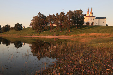 Obraz premium vologda church landscape russia religion orthodoxy panorama