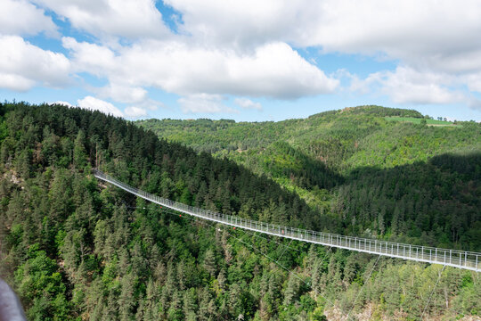 passerelle himalyenne des gorges du lignon, suspension bridge over the valley